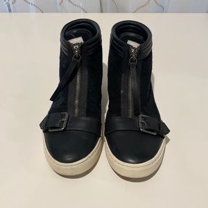 Marc by Marc Jacobs zip front high tops used